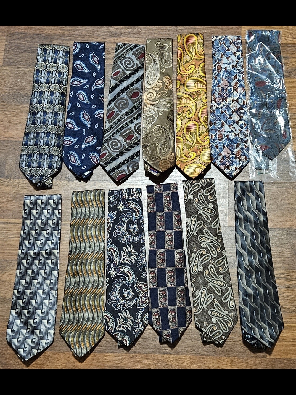 GIVENCHY Oscar De Larinta JOHN SPARKS AND MORE LOT OF 13 mens Kneck Ties T13